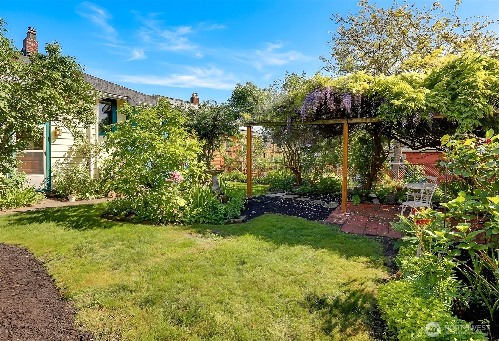 7559 14th Avenue NW, Seattle, WA 98117