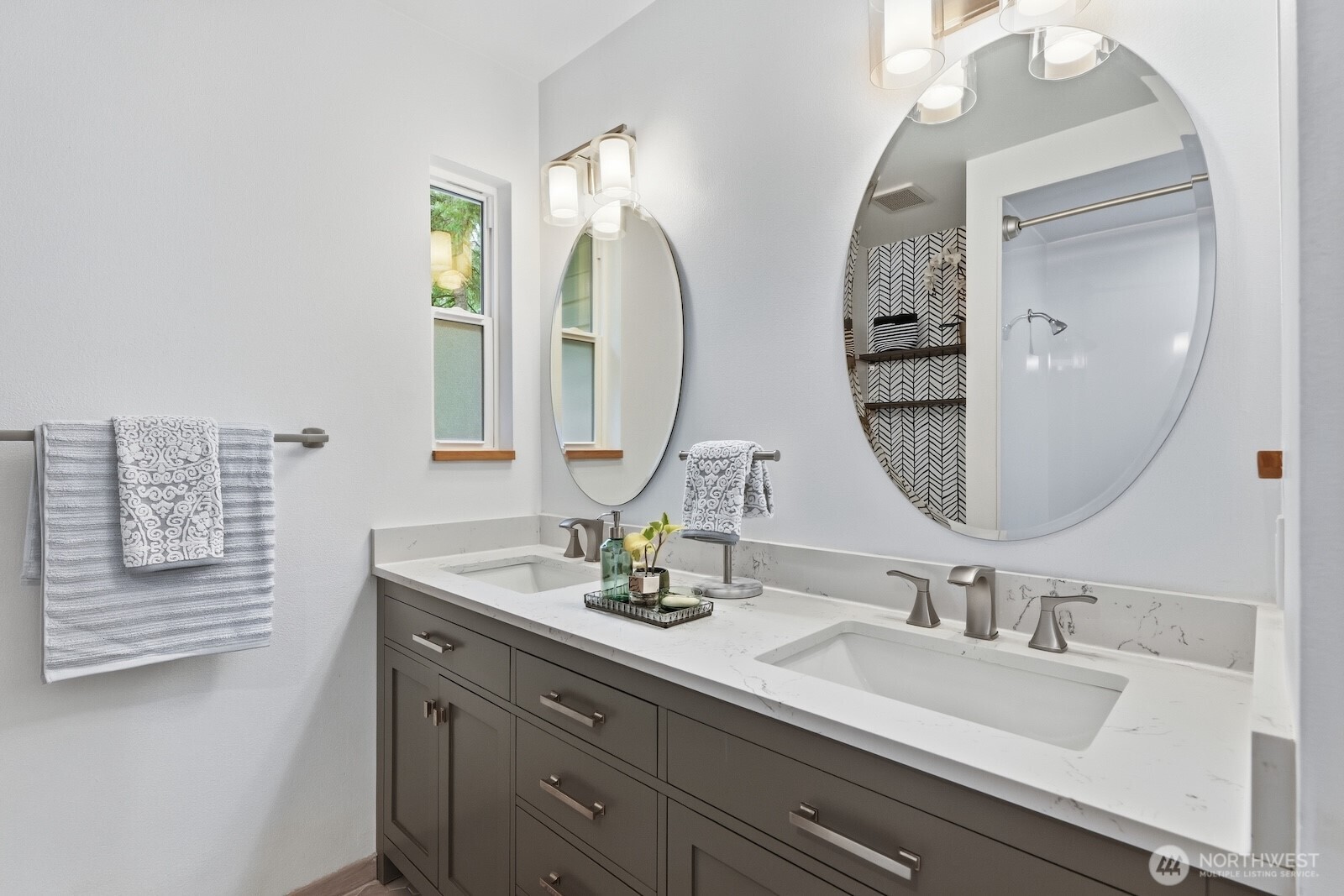 22408 NE 46th Street , Redmond, WA 98053-8241