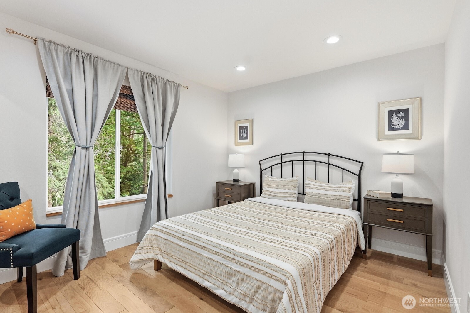 22408 NE 46th Street , Redmond, WA 98053-8241