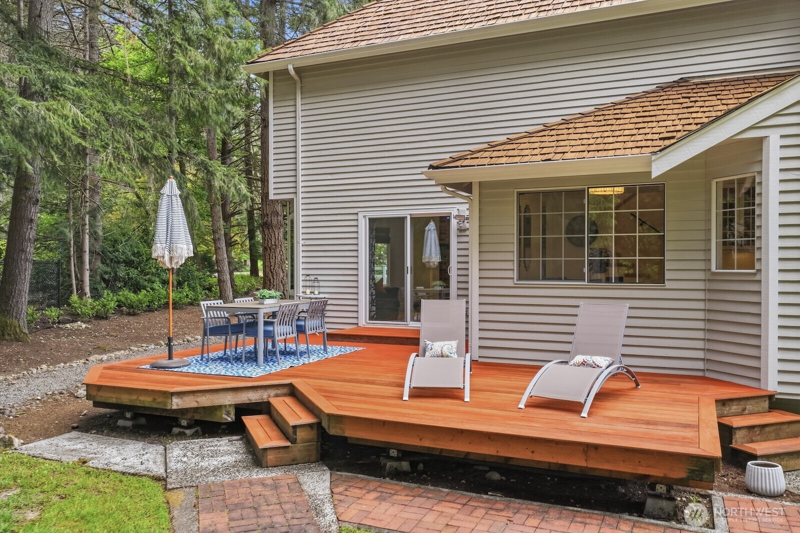 22408 NE 46th Street , Redmond, WA 98053-8241