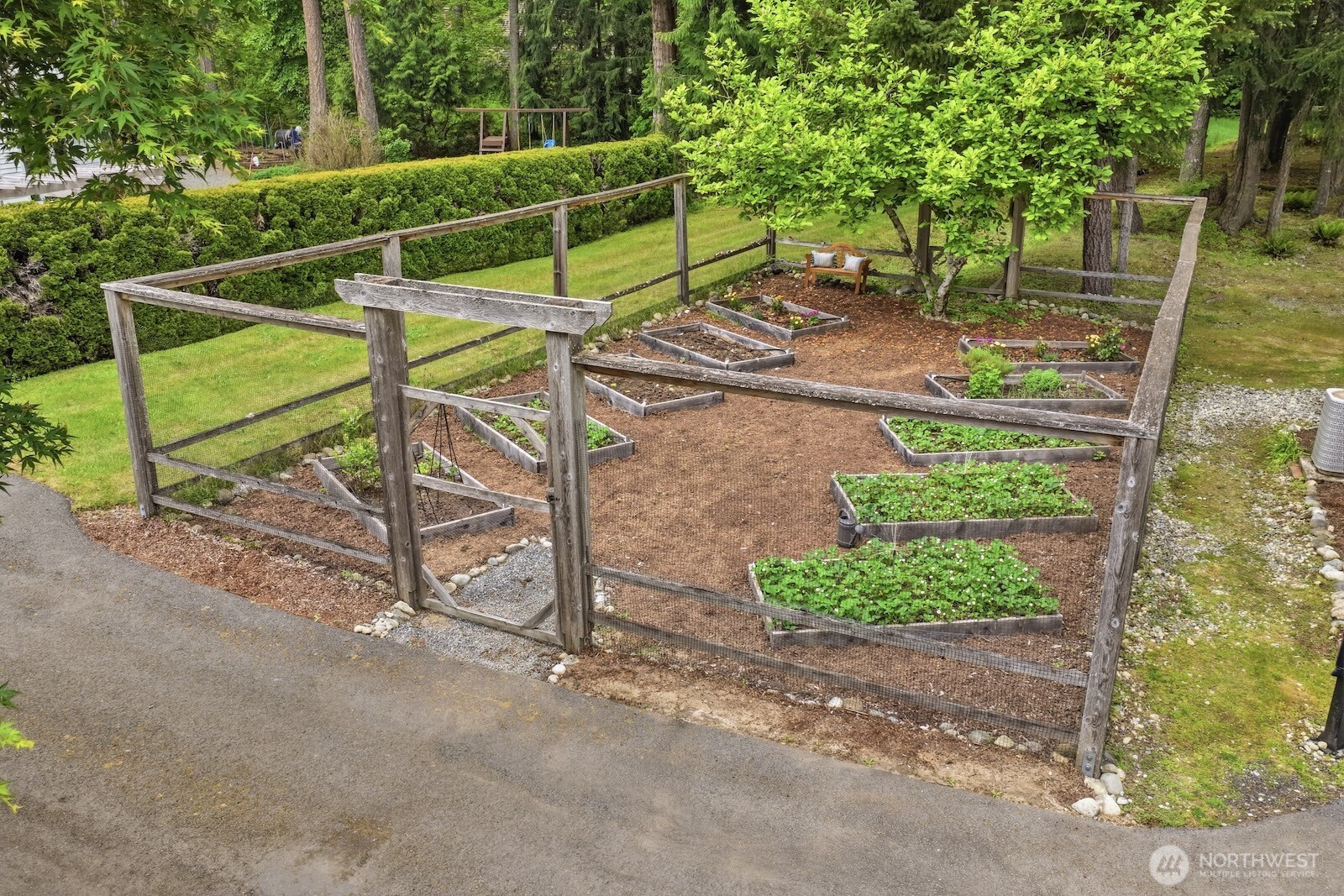 22408 NE 46th Street , Redmond, WA 98053-8241