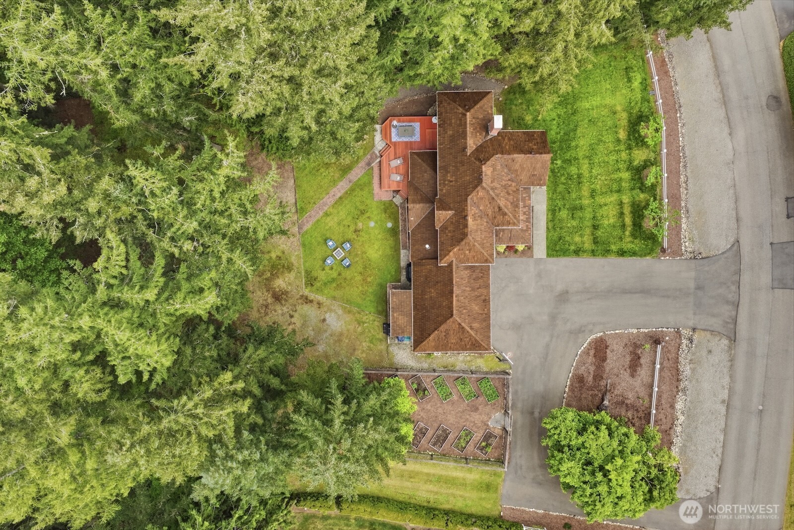 22408 NE 46th Street , Redmond, WA 98053-8241