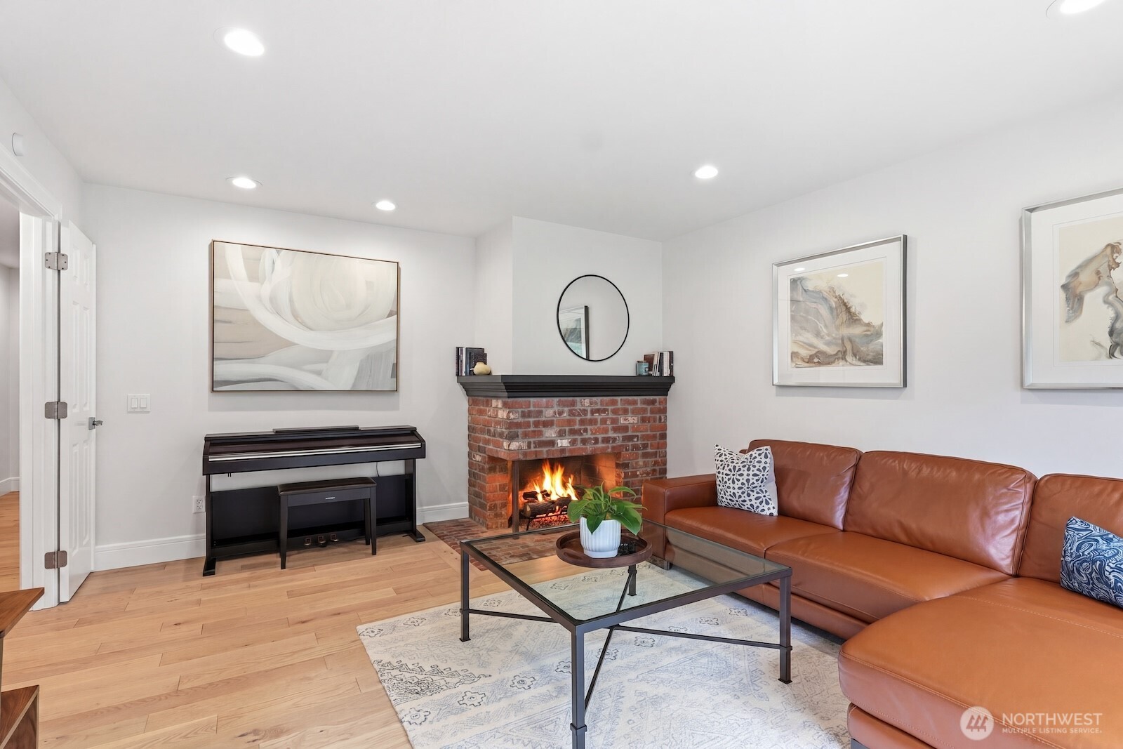 22408 NE 46th Street , Redmond, WA 98053-8241