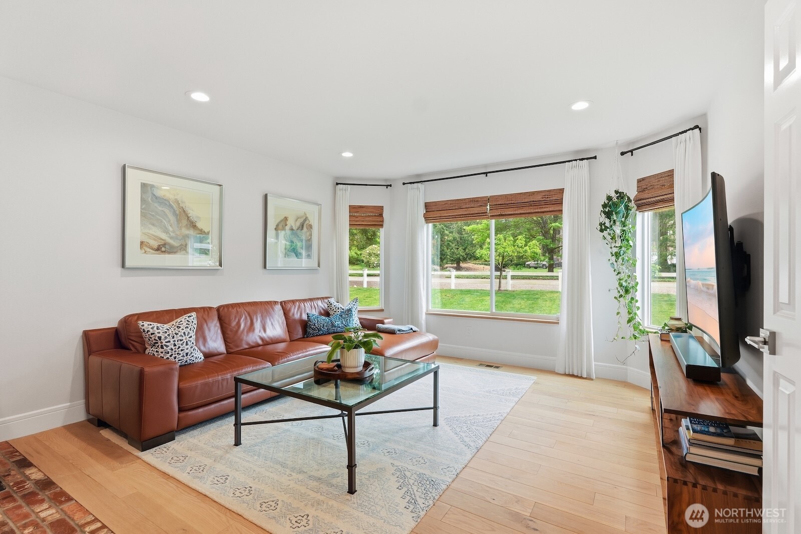 22408 NE 46th Street , Redmond, WA 98053-8241
