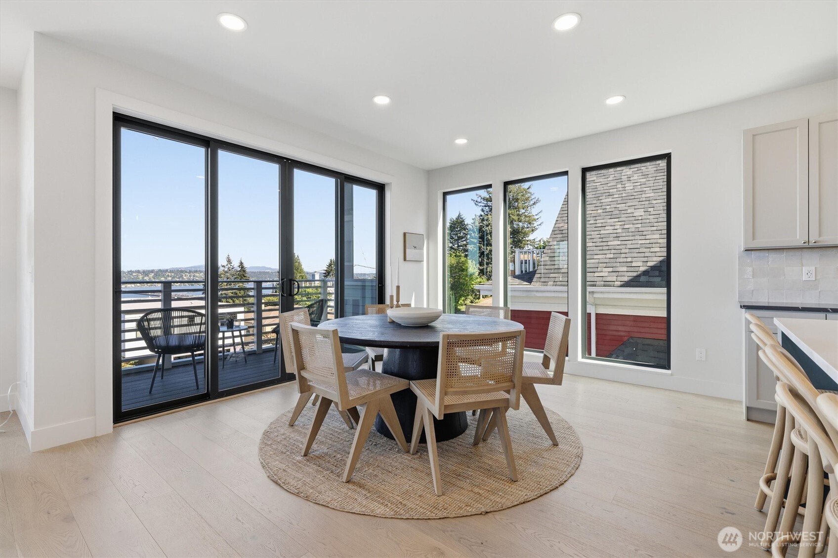 909 32nd Avenue S #A, Seattle, WA 98144