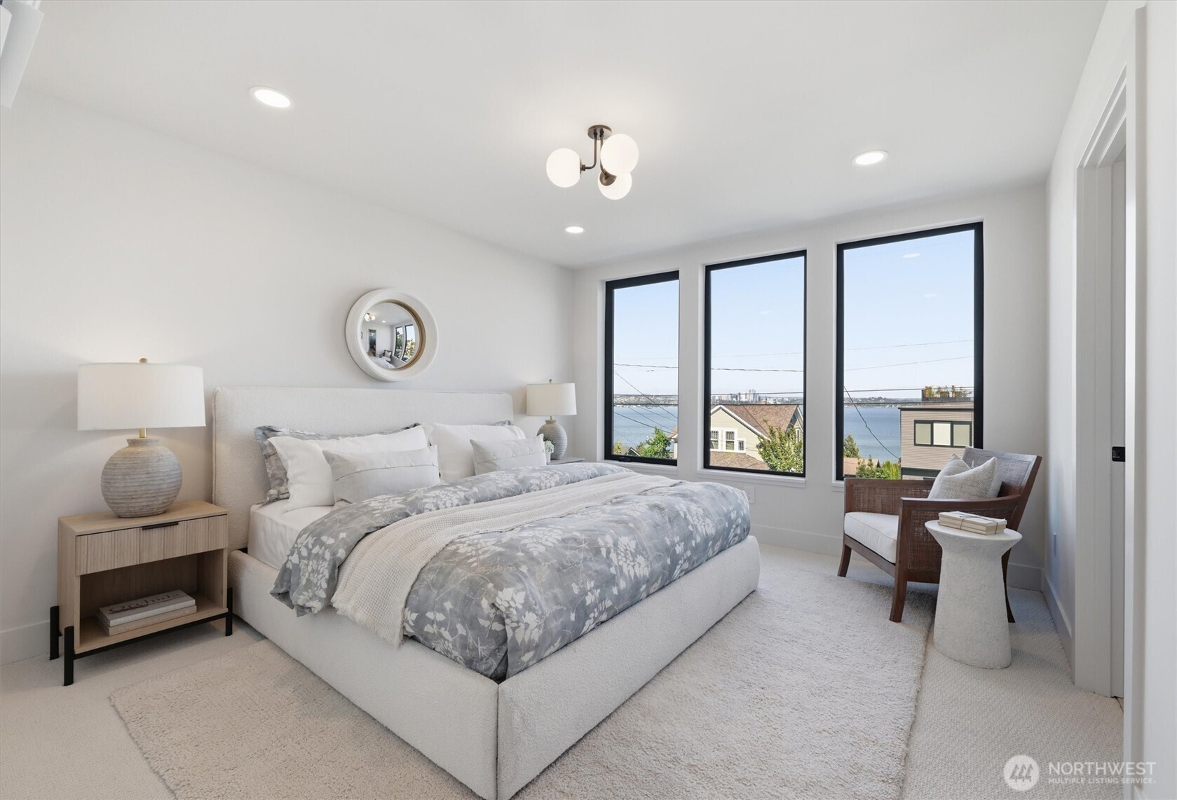 909 32nd Avenue S #A, Seattle, WA 98144