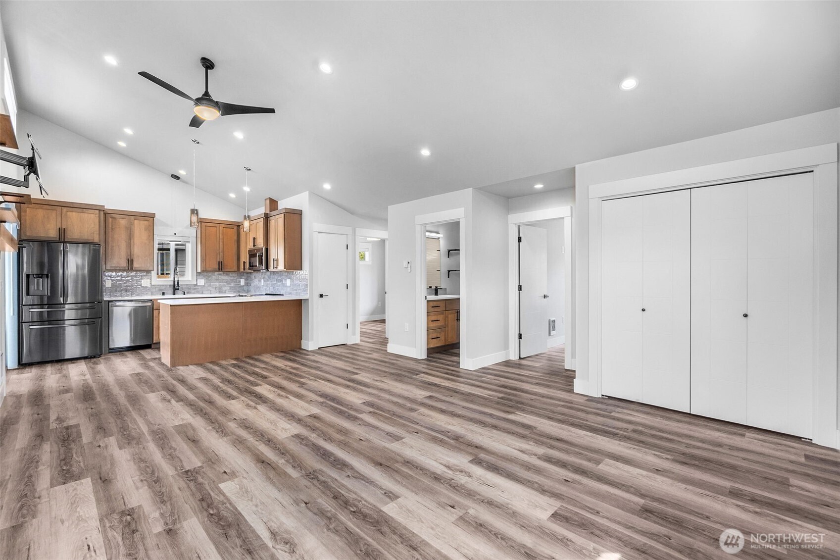 369 N Butter Clam Street SW, Ocean Shores, WA 98569