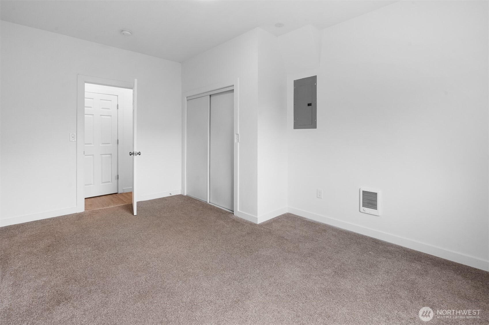 42 N First Street , Pacific Beach, WA 98571