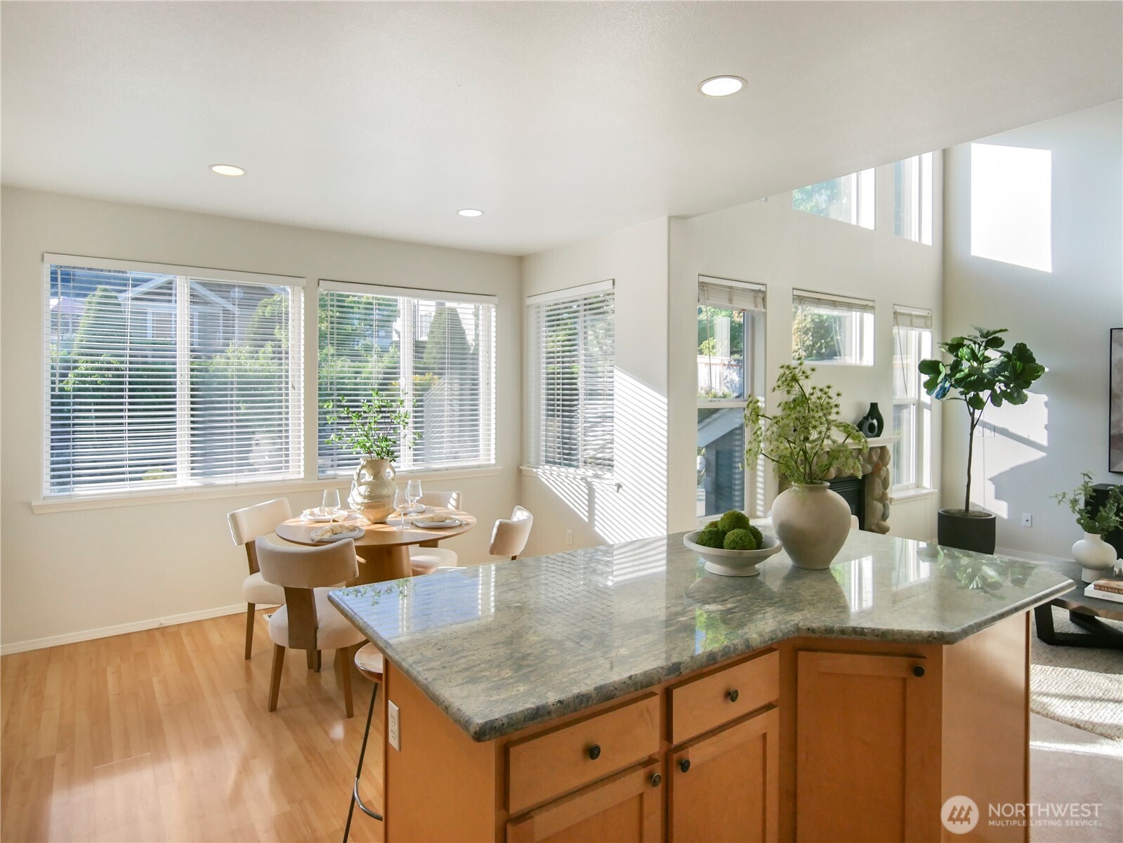 1818 Beacon Court NE, Tacoma, WA 98422