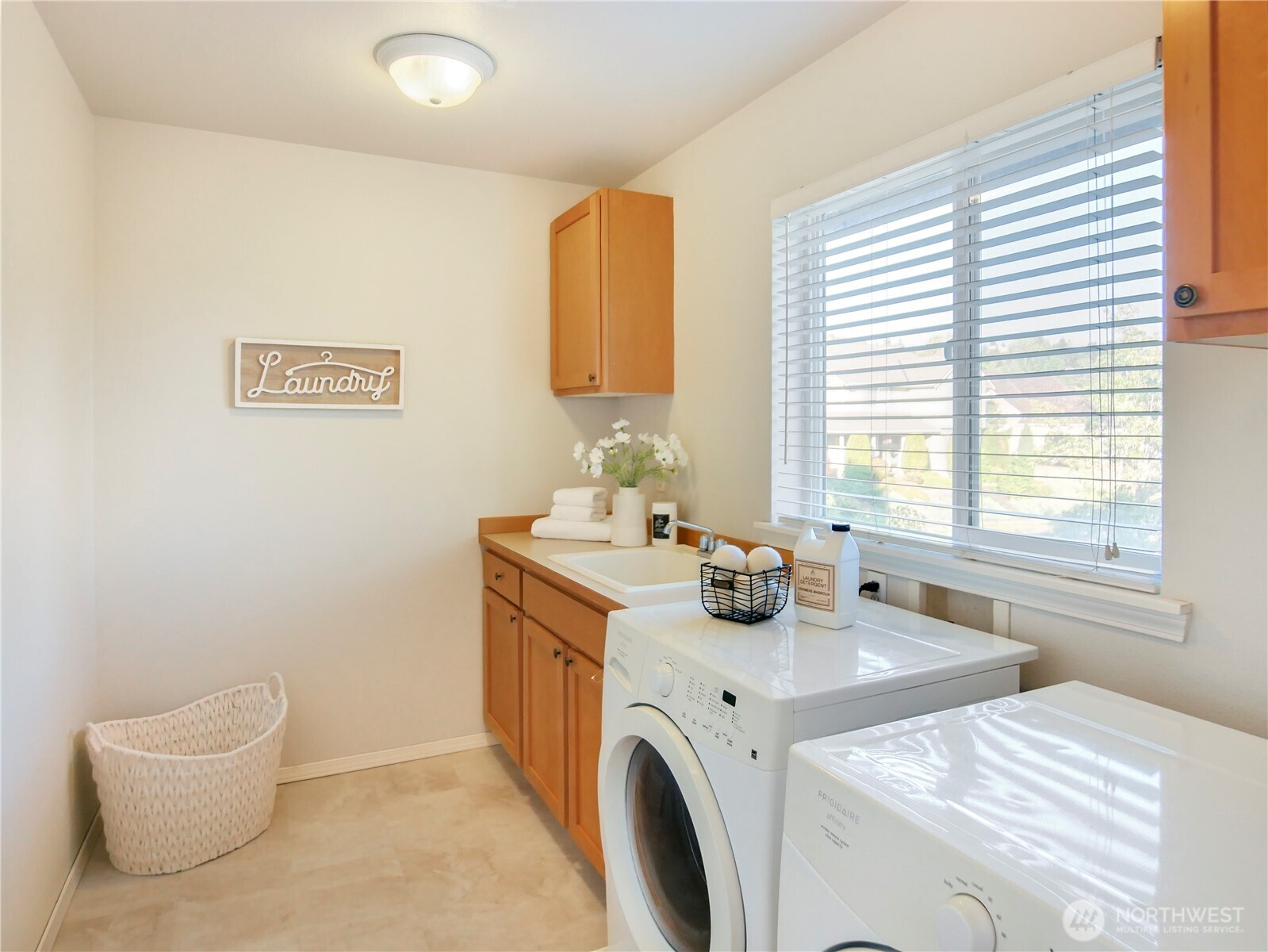 1818 Beacon Court NE, Tacoma, WA 98422