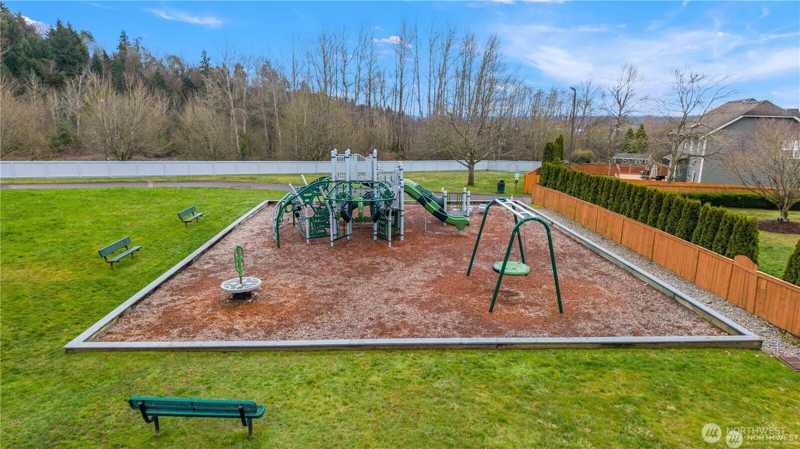 1818 Beacon Court NE, Tacoma, WA 98422