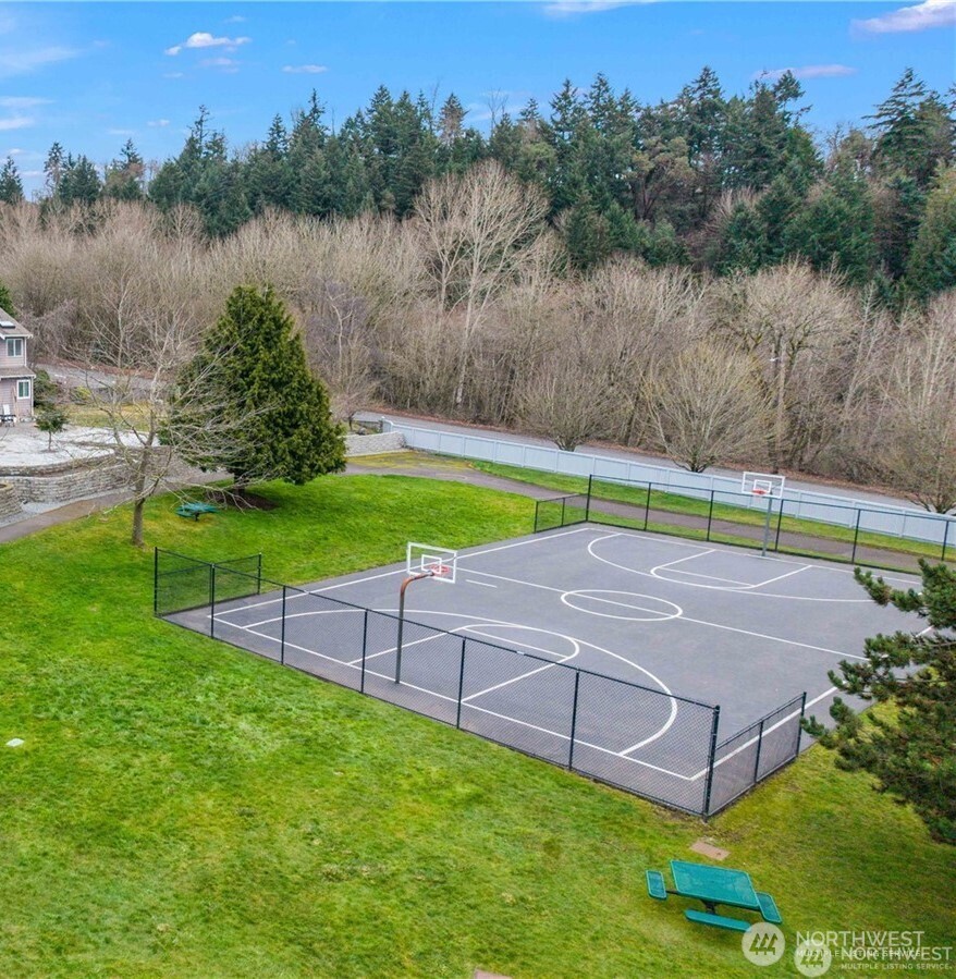 1818 Beacon Court NE, Tacoma, WA 98422