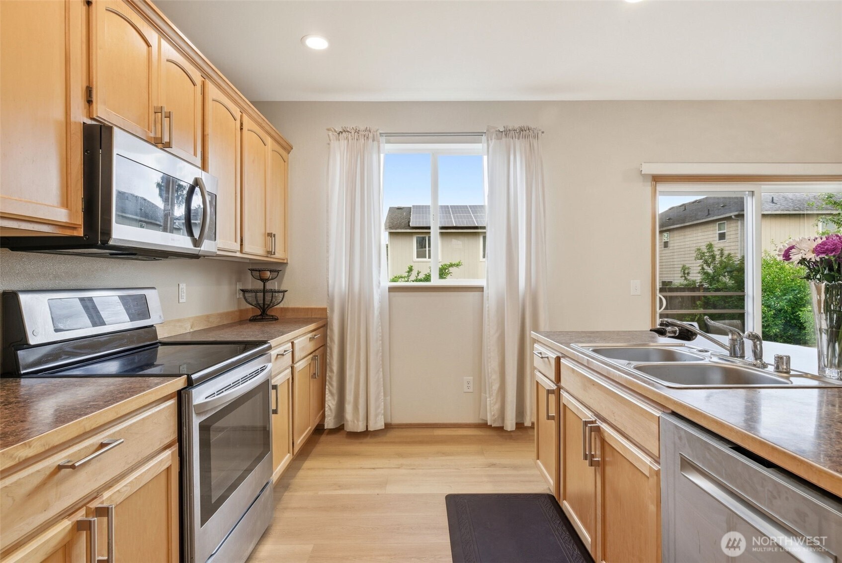 261 Bremerton Avenue NE, Renton, WA 98059