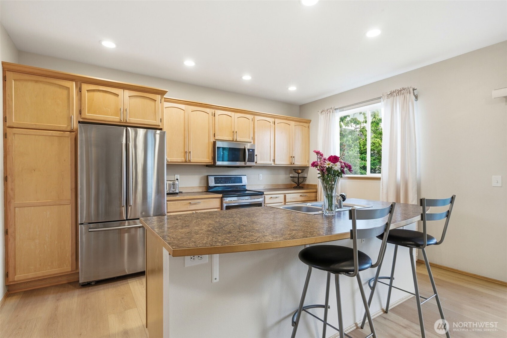 261 Bremerton Avenue NE, Renton, WA 98059