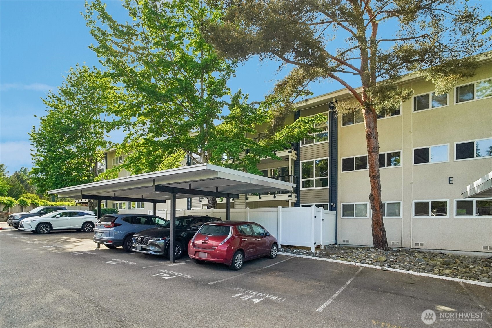12700 NE 8th Street #E-104, Bellevue, WA 98005