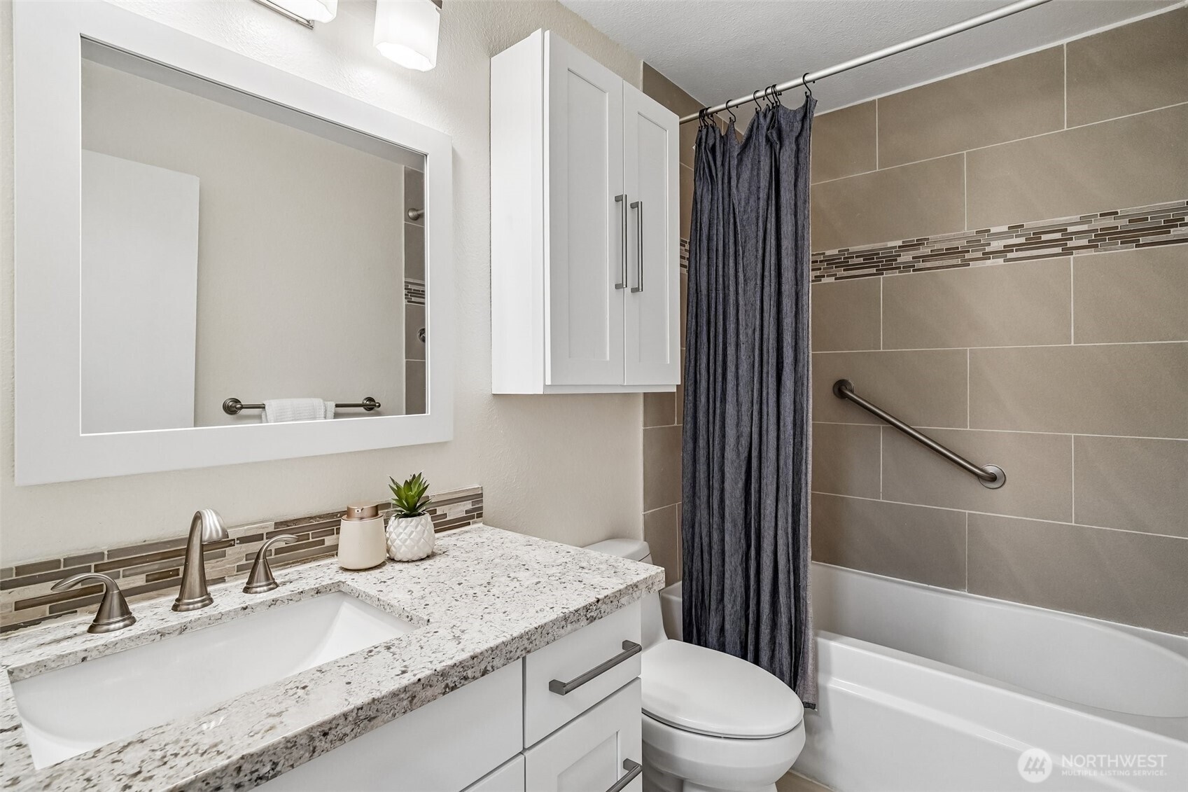 12700 NE 8th Street #E-104, Bellevue, WA 98005