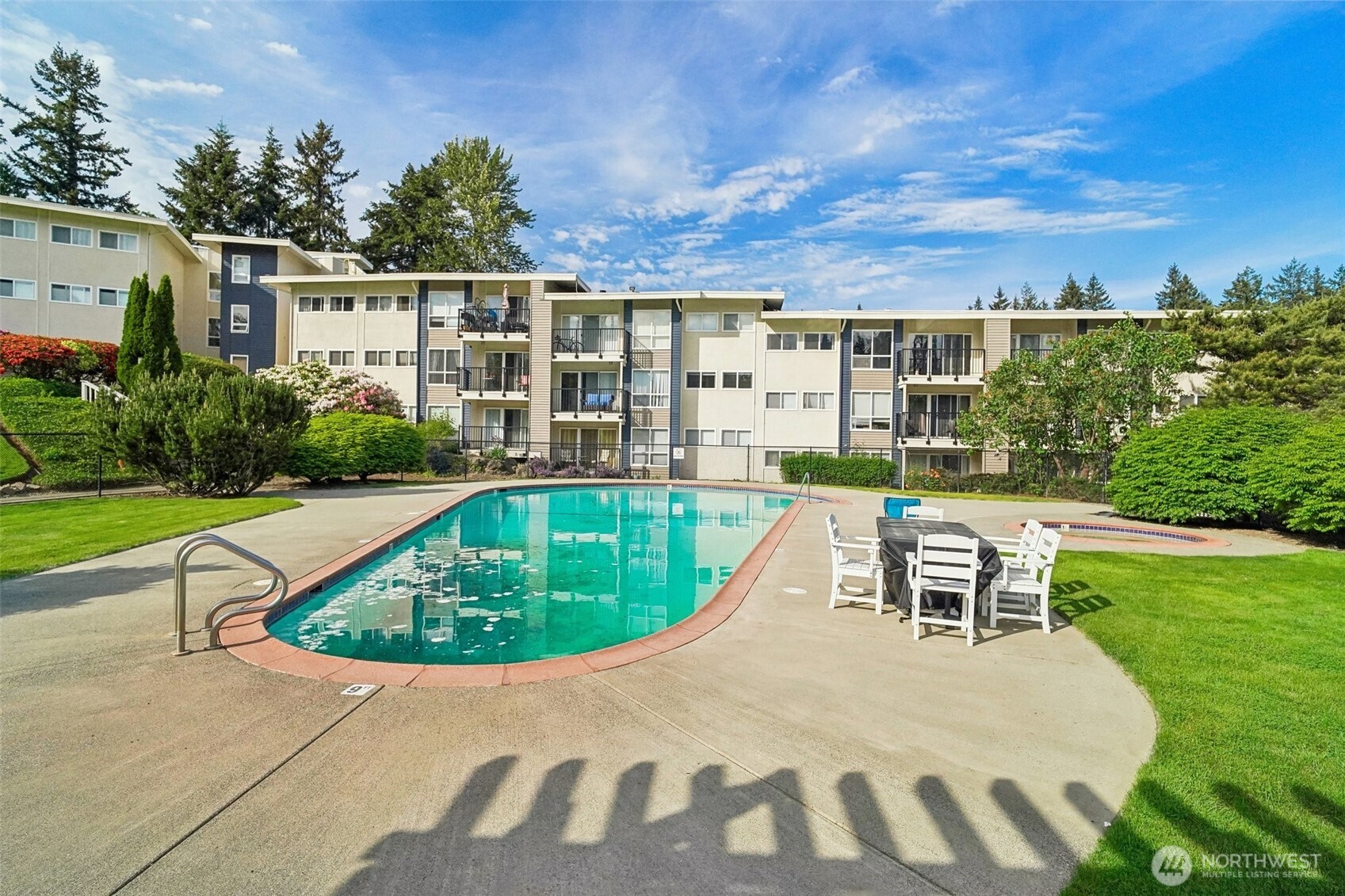 12700 NE 8th Street #E-104, Bellevue, WA 98005