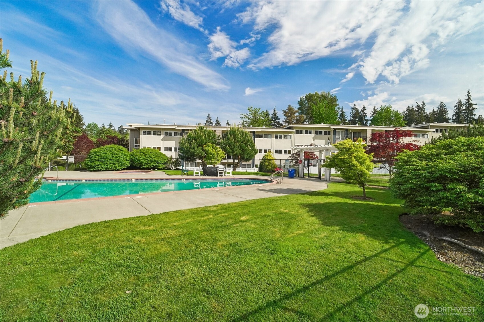 12700 NE 8th Street #E-104, Bellevue, WA 98005
