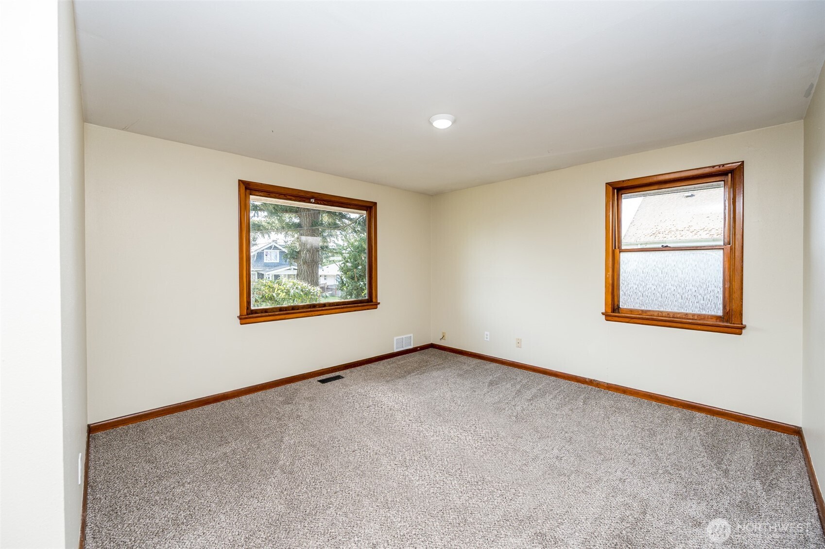 6521 S Park Ave , Tacoma, WA 98408