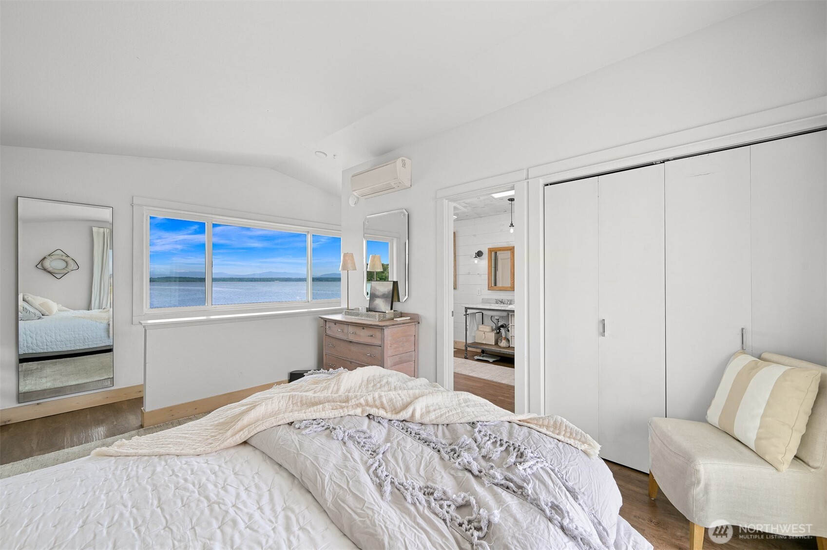 4348 Saltspring Drive , Ferndale, WA 98248