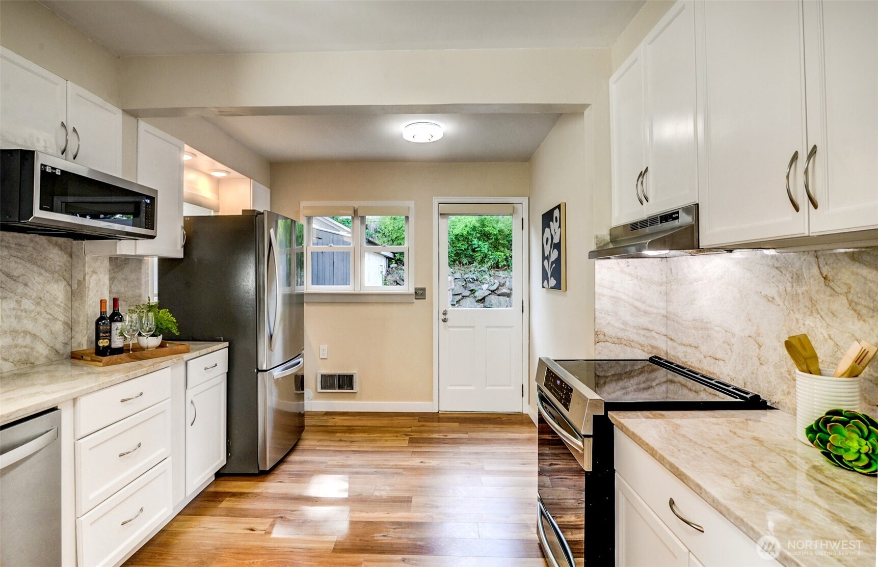 6541 20th Avenue NE, Seattle, WA 98115