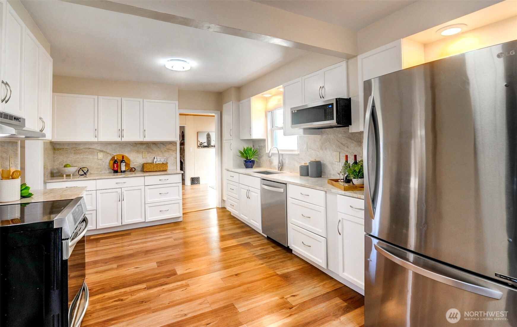 6541 20th Avenue NE, Seattle, WA 98115