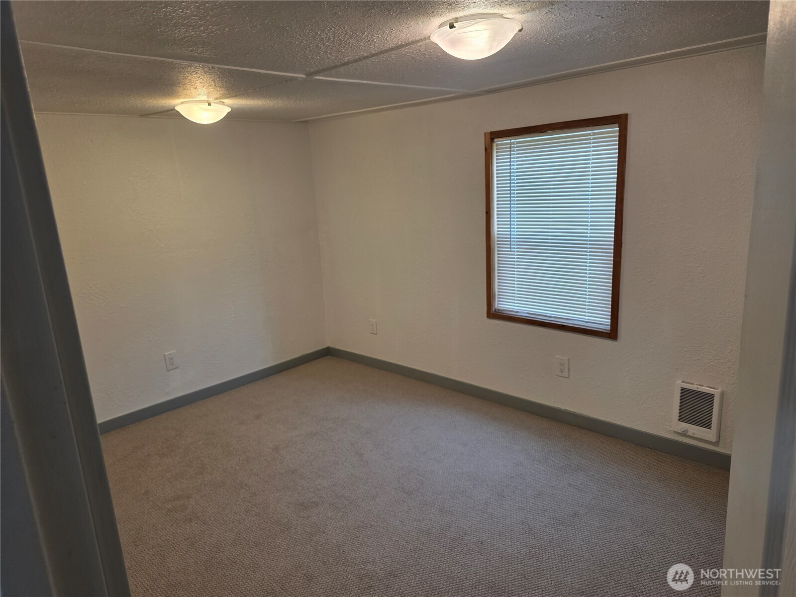 617 W H Street , Shelton, WA 98584
