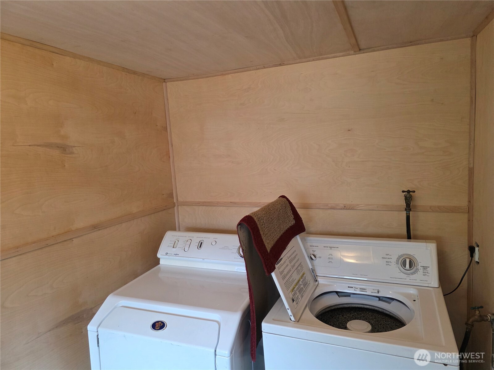 617 W H Street , Shelton, WA 98584