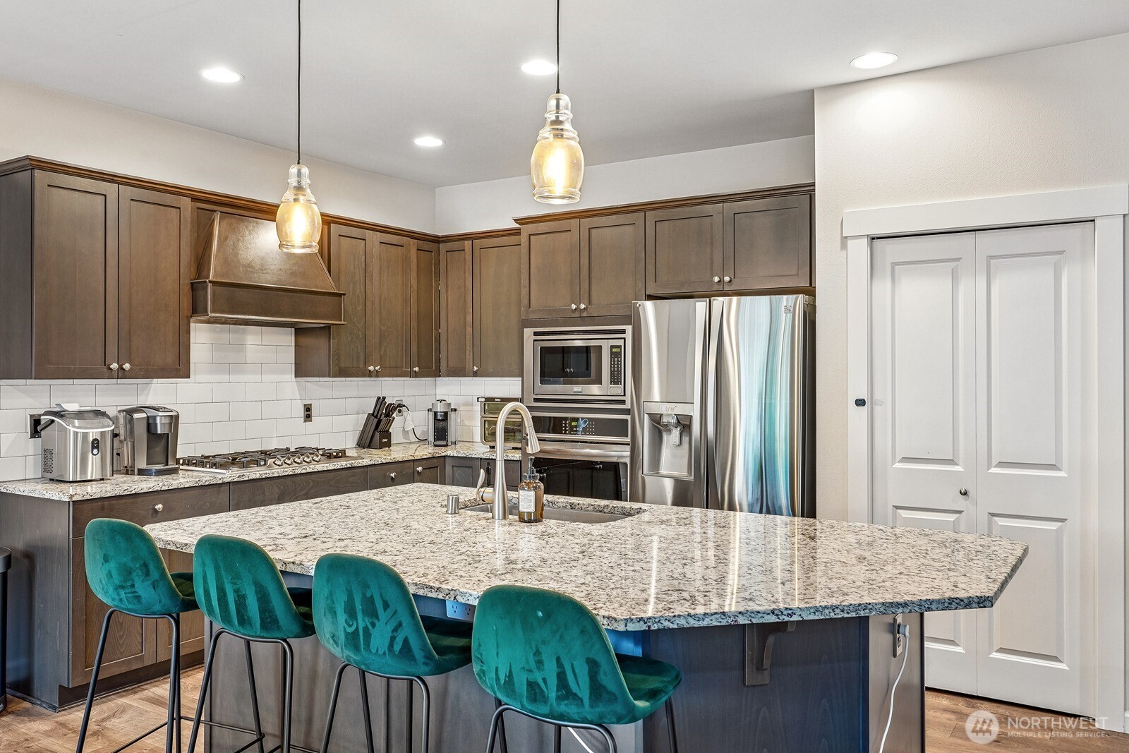11223 SE 252nd Street , Kent, WA 98030-5061