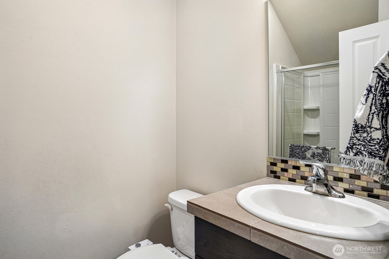 11223 SE 252nd Street , Kent, WA 98030-5061