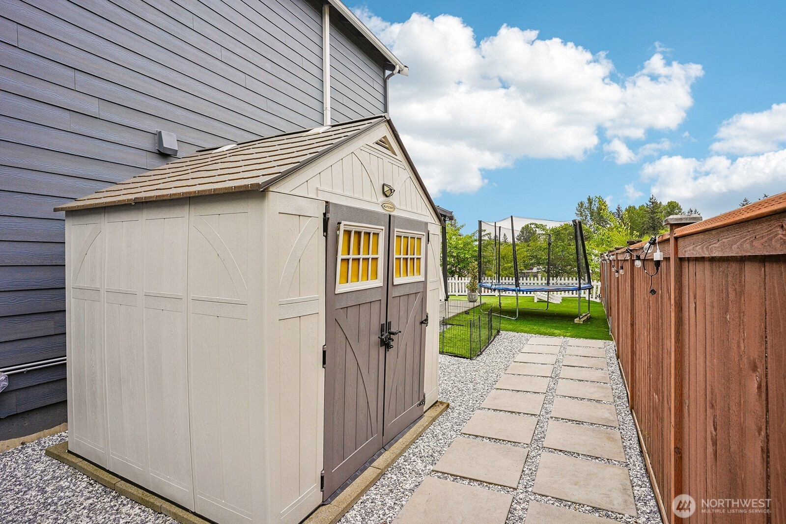 11223 SE 252nd Street , Kent, WA 98030-5061