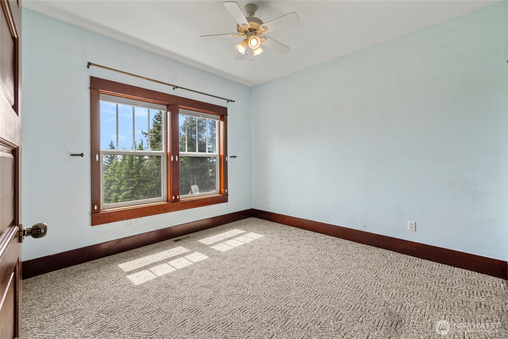 16711 Blodgett Road , Mount Vernon, WA 98274