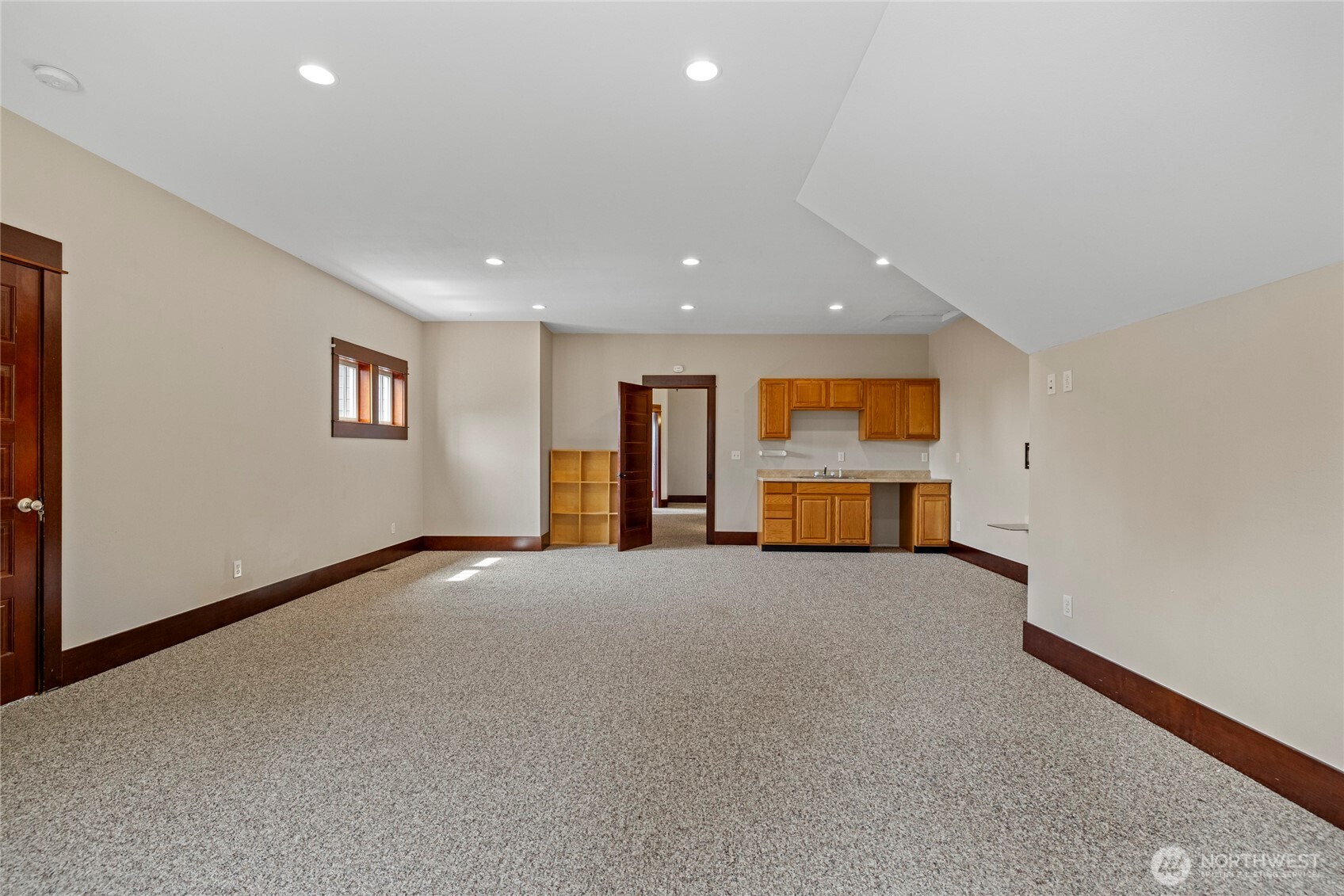 16711 Blodgett Road , Mount Vernon, WA 98274