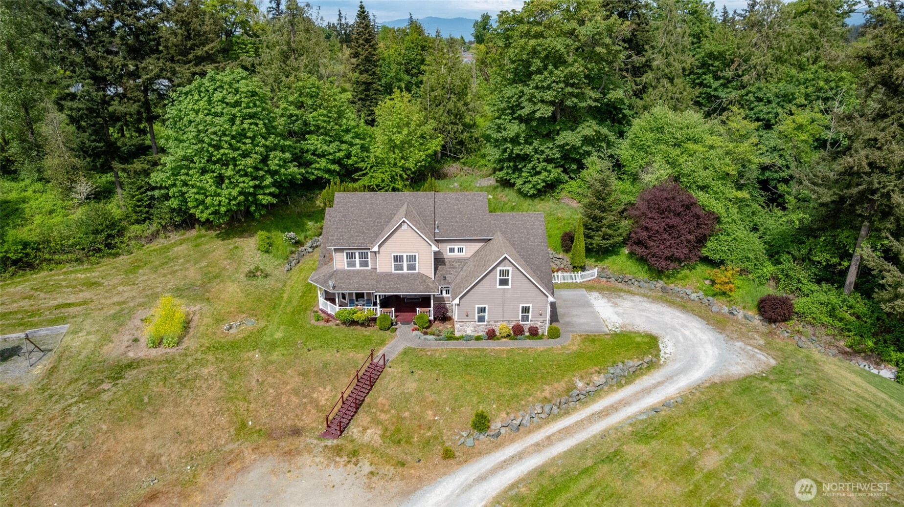 16711 Blodgett Road , Mount Vernon, WA 98274