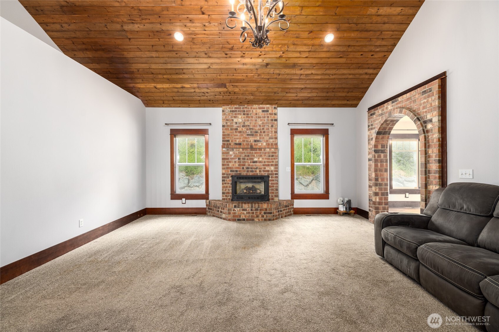 16711 Blodgett Road , Mount Vernon, WA 98274