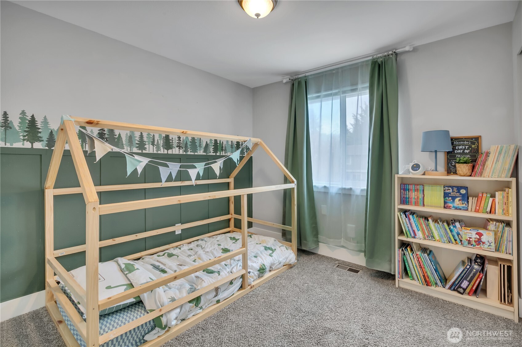 1939 E 66th Street , Tacoma, WA 98404