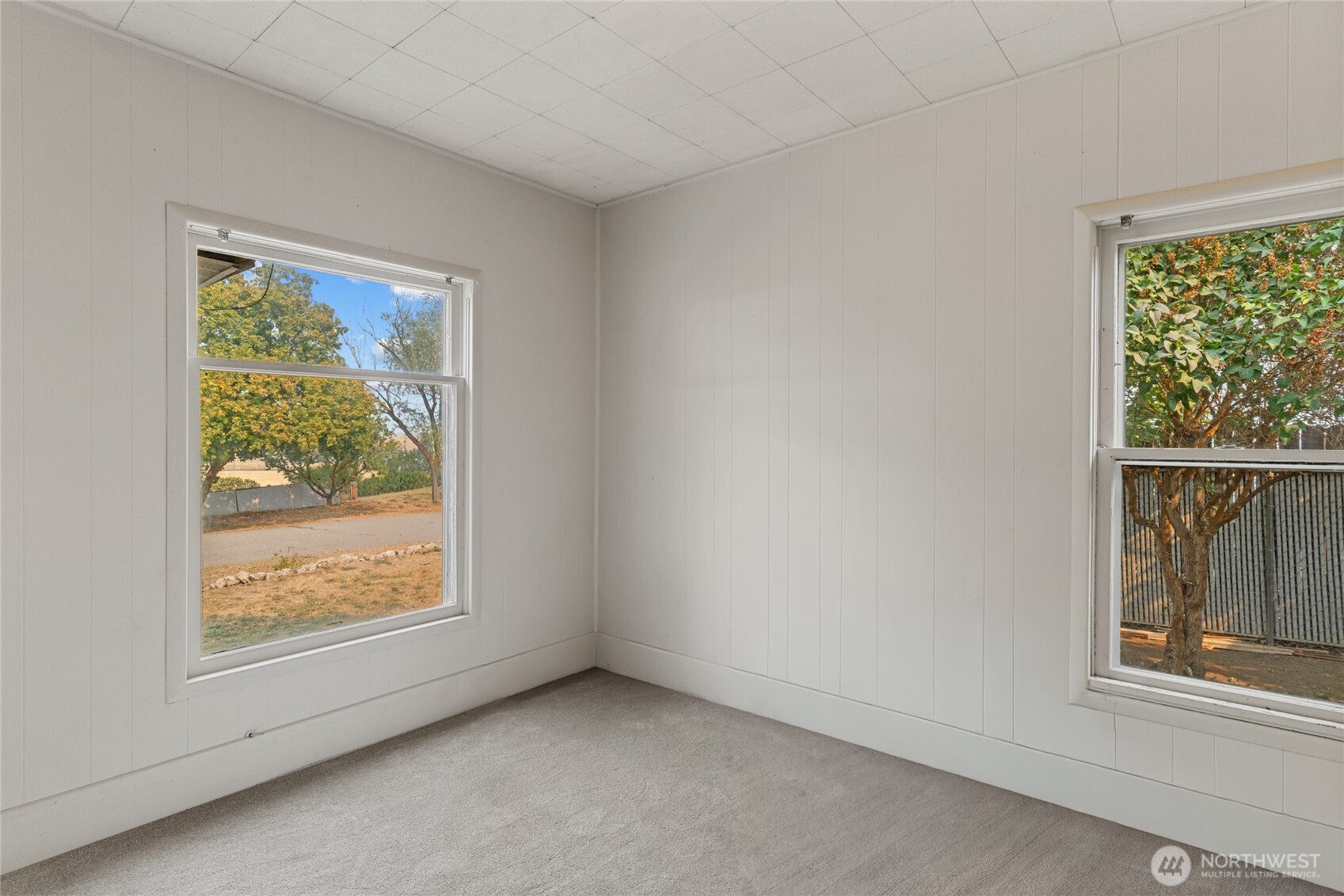 800 E Locust Street , Waterville, WA 98858-5838