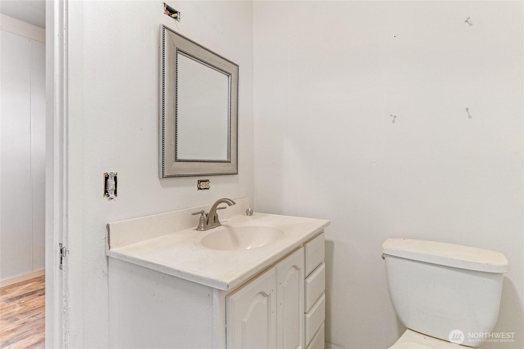 800 E Locust Street , Waterville, WA 98858-5838