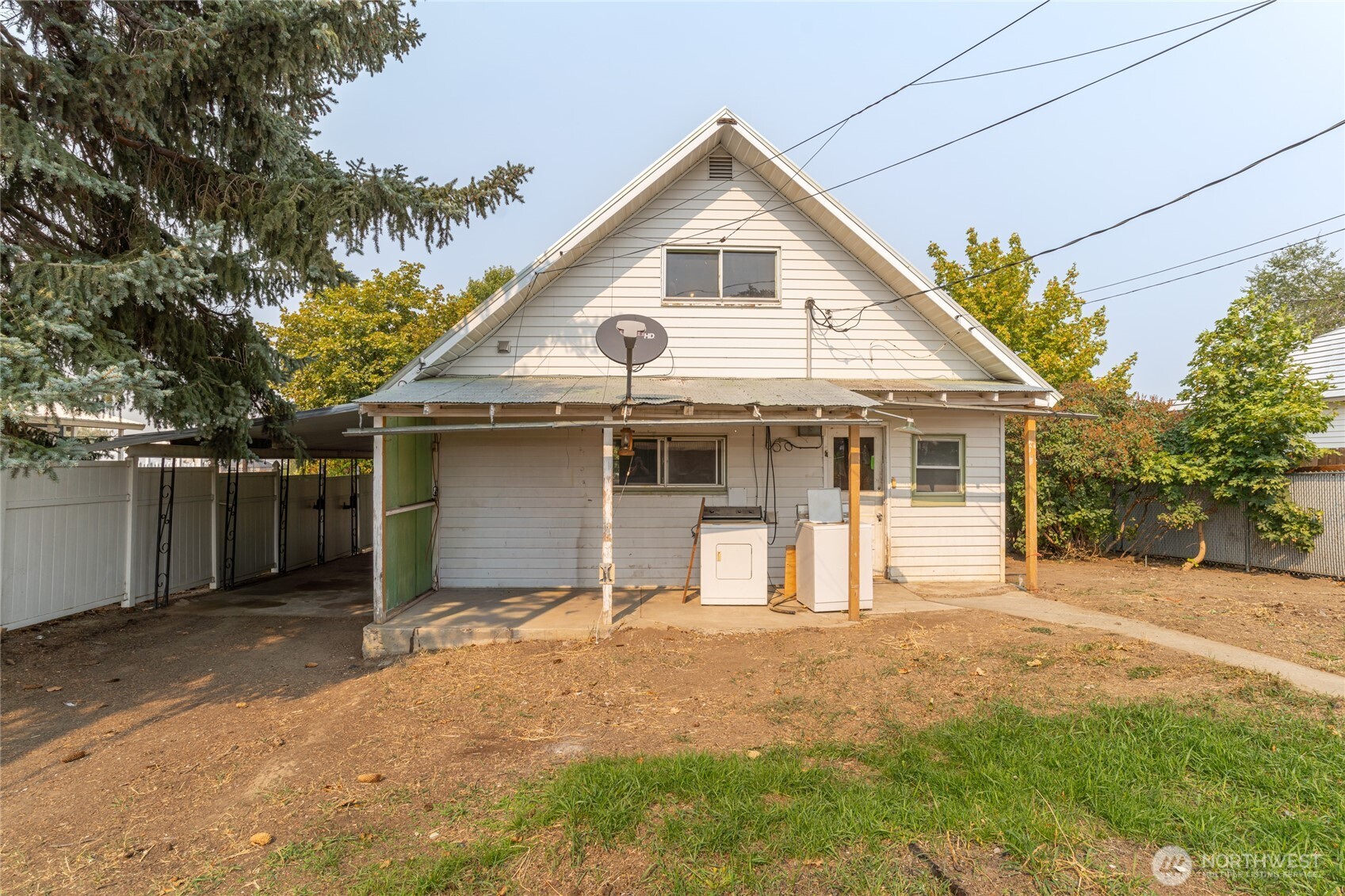 800 E Locust Street , Waterville, WA 98858-5838