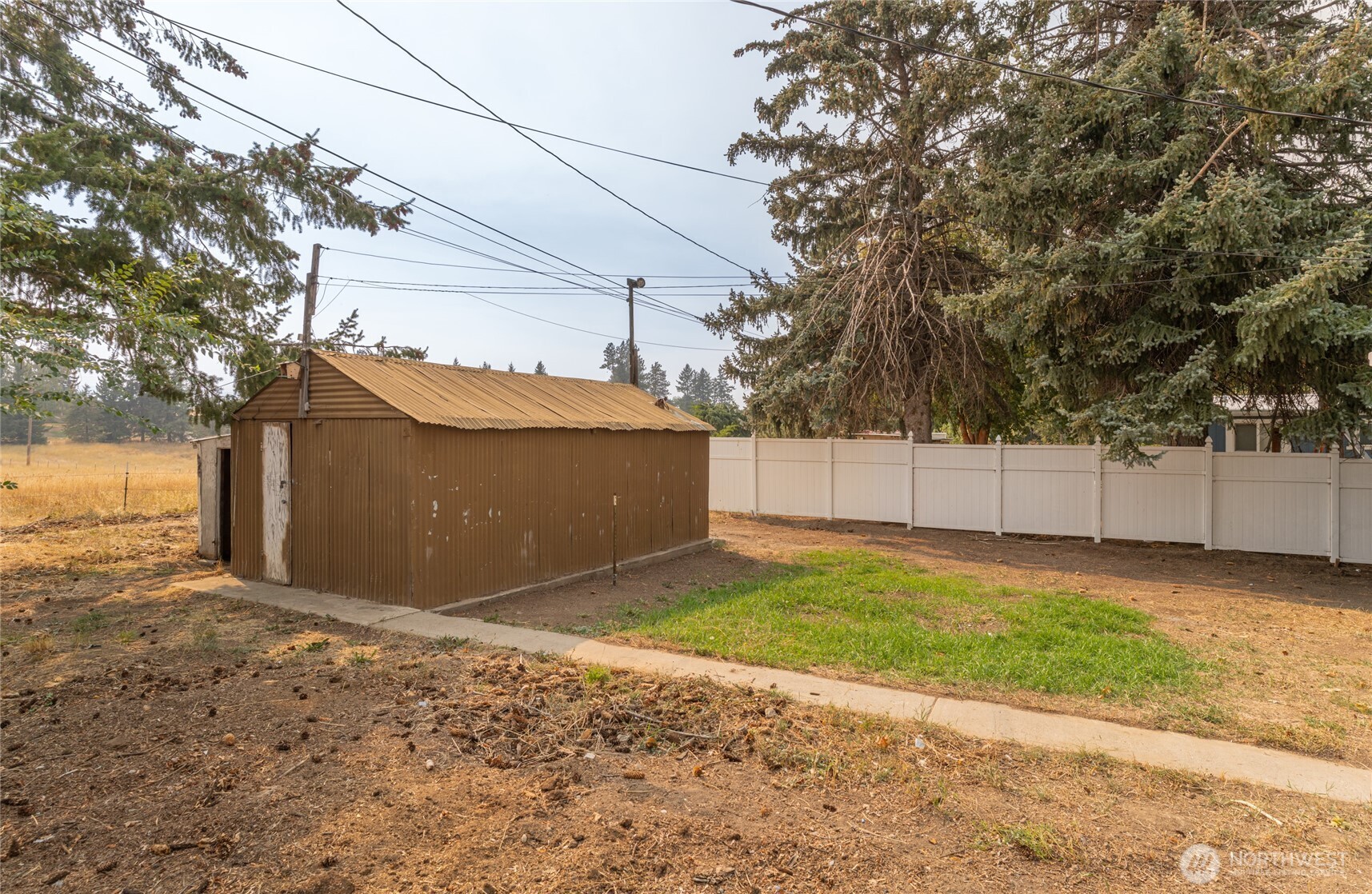 800 E Locust Street , Waterville, WA 98858-5838