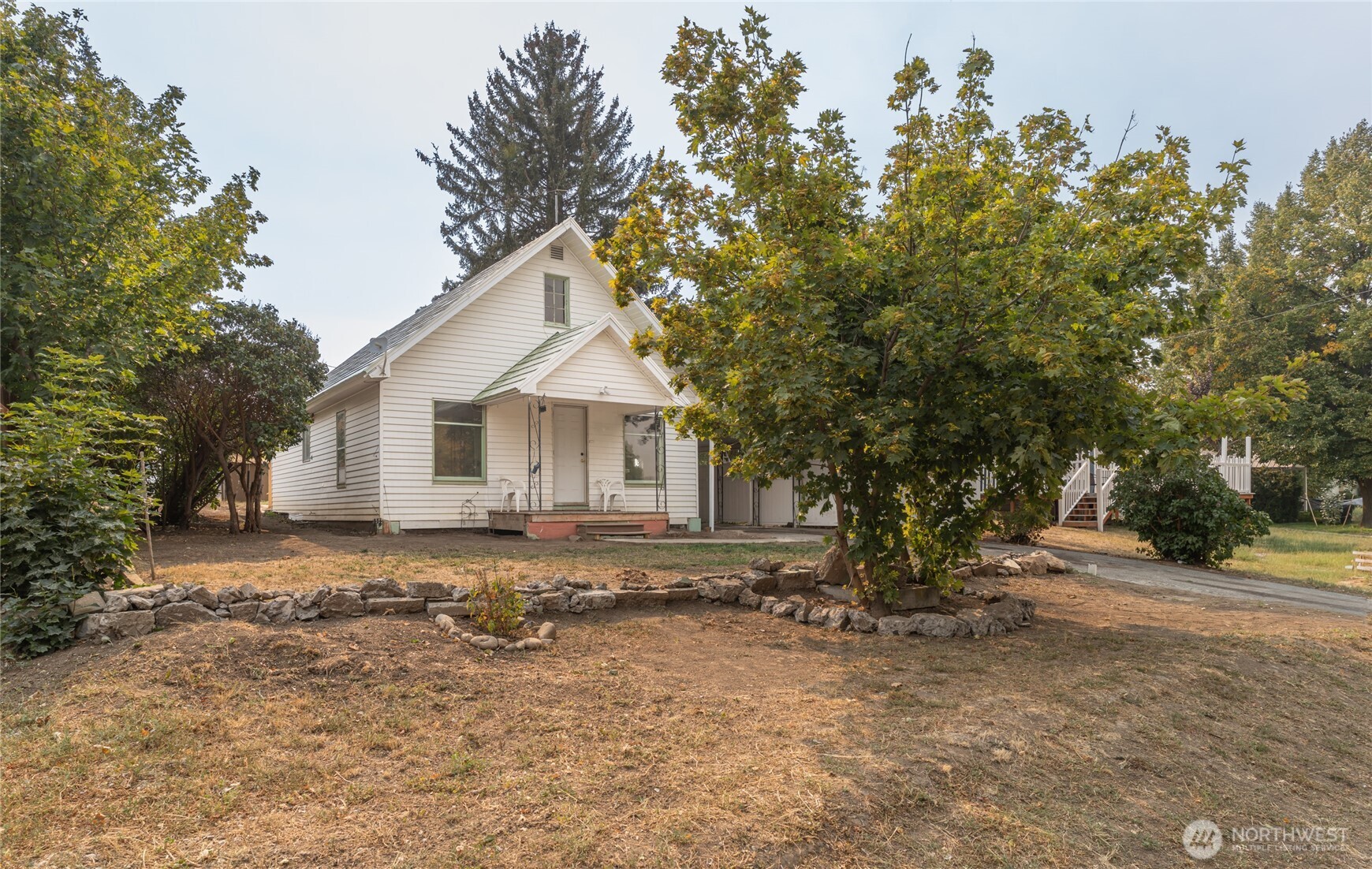 800 E Locust Street , Waterville, WA 98858-5838