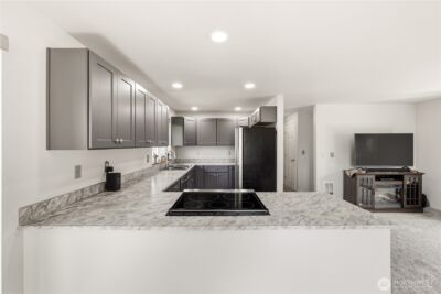 19910 119th Street E, Bonney Lake, WA 98391 - Photo 5