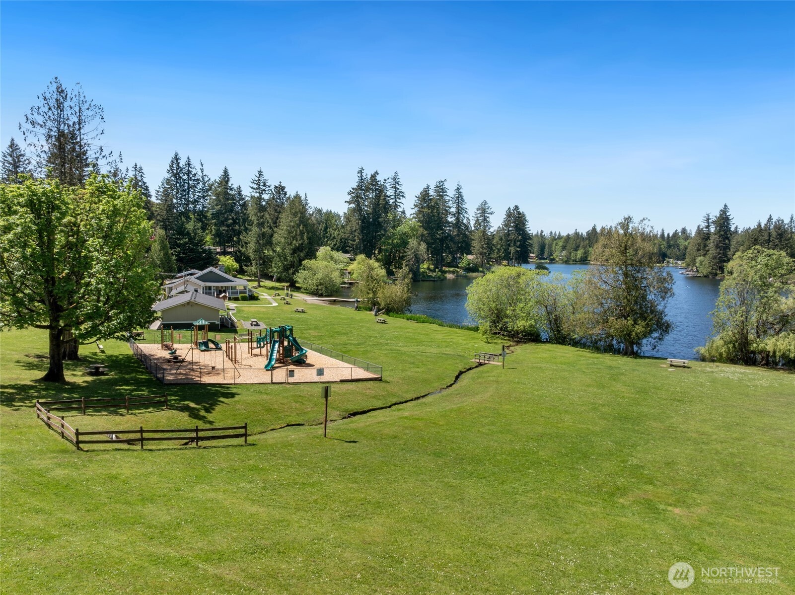 21871 SE 267th Street , Maple Valley, WA 98038