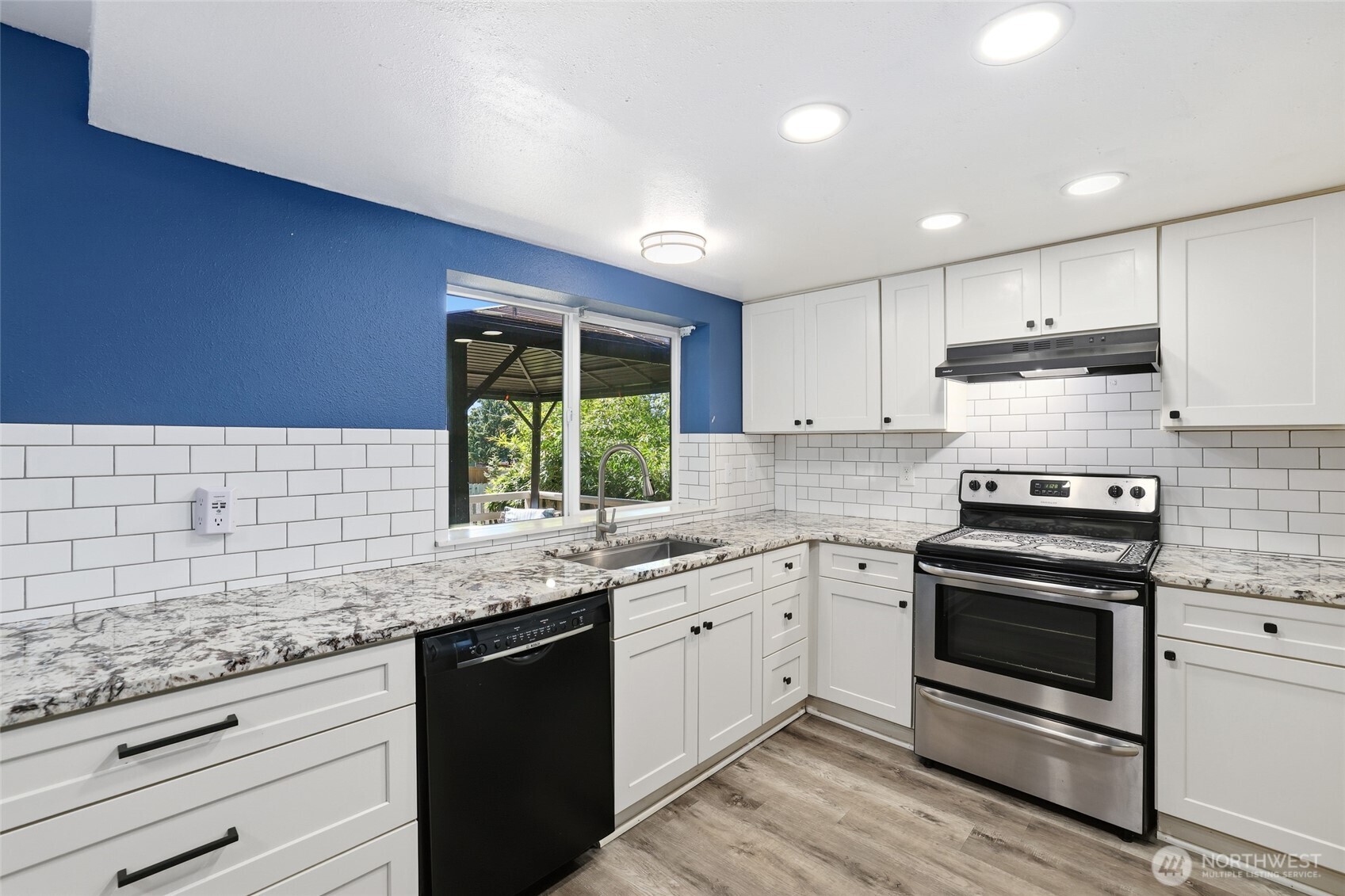 21871 SE 267th Street , Maple Valley, WA 98038