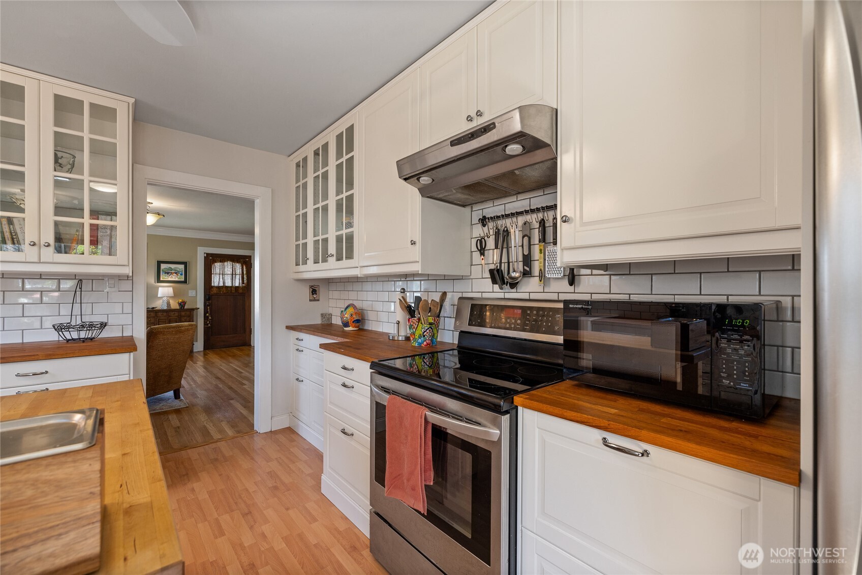 1406 N 11th Street , Tacoma, WA 98403