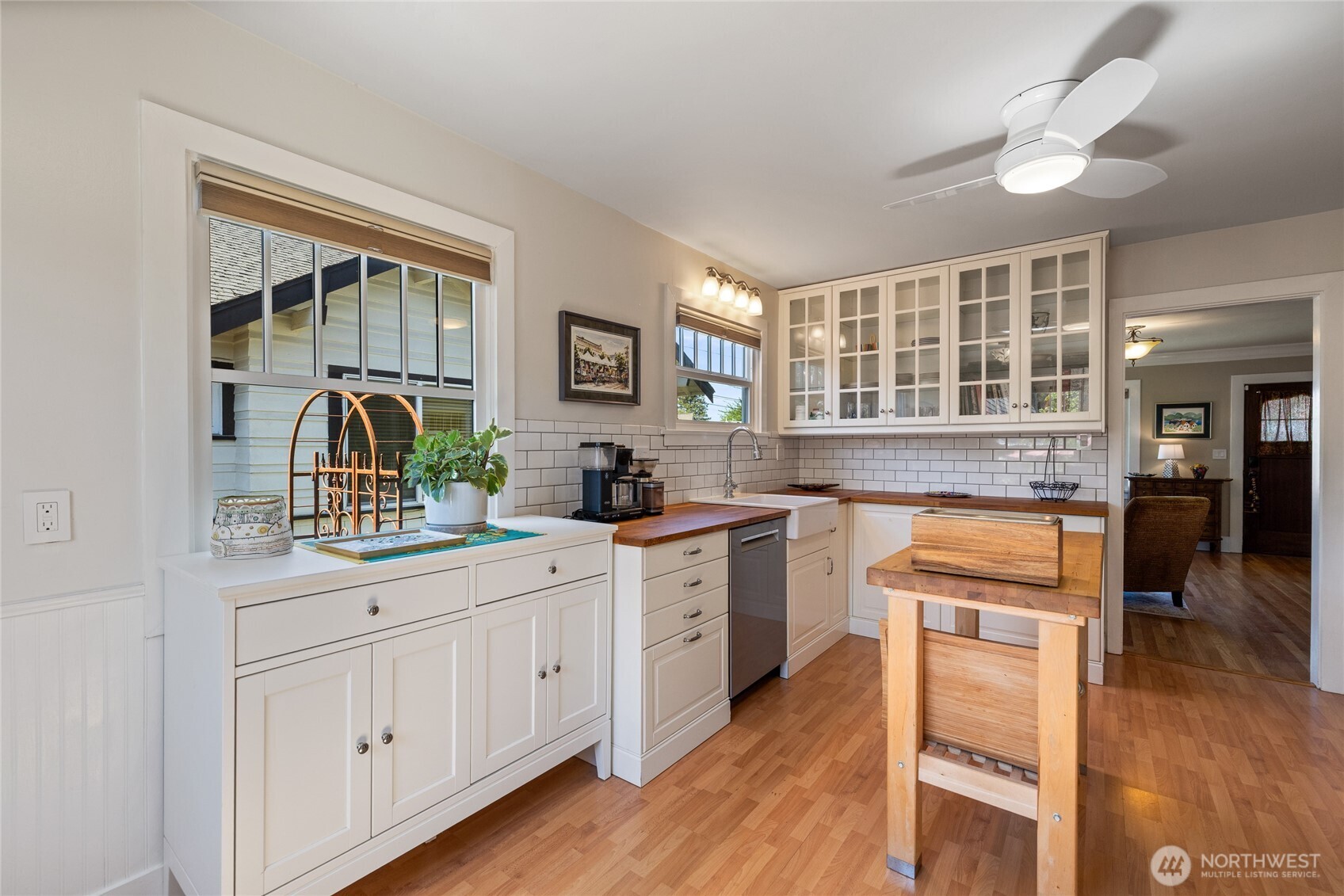 1406 N 11th Street , Tacoma, WA 98403