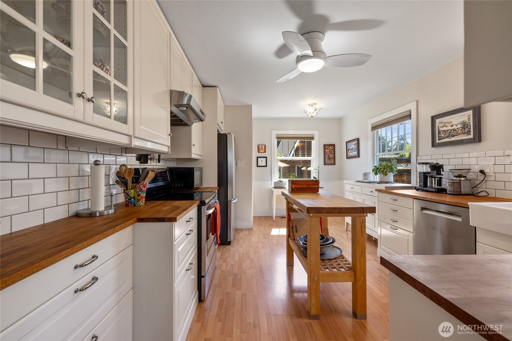 1406 N 11th Street , Tacoma, WA 98403