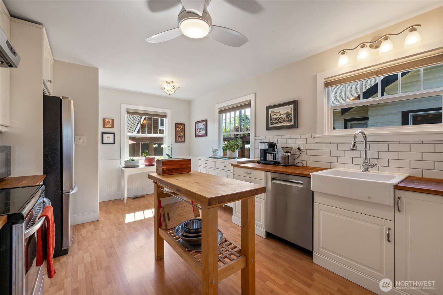 1406 N 11th Street , Tacoma, WA 98403