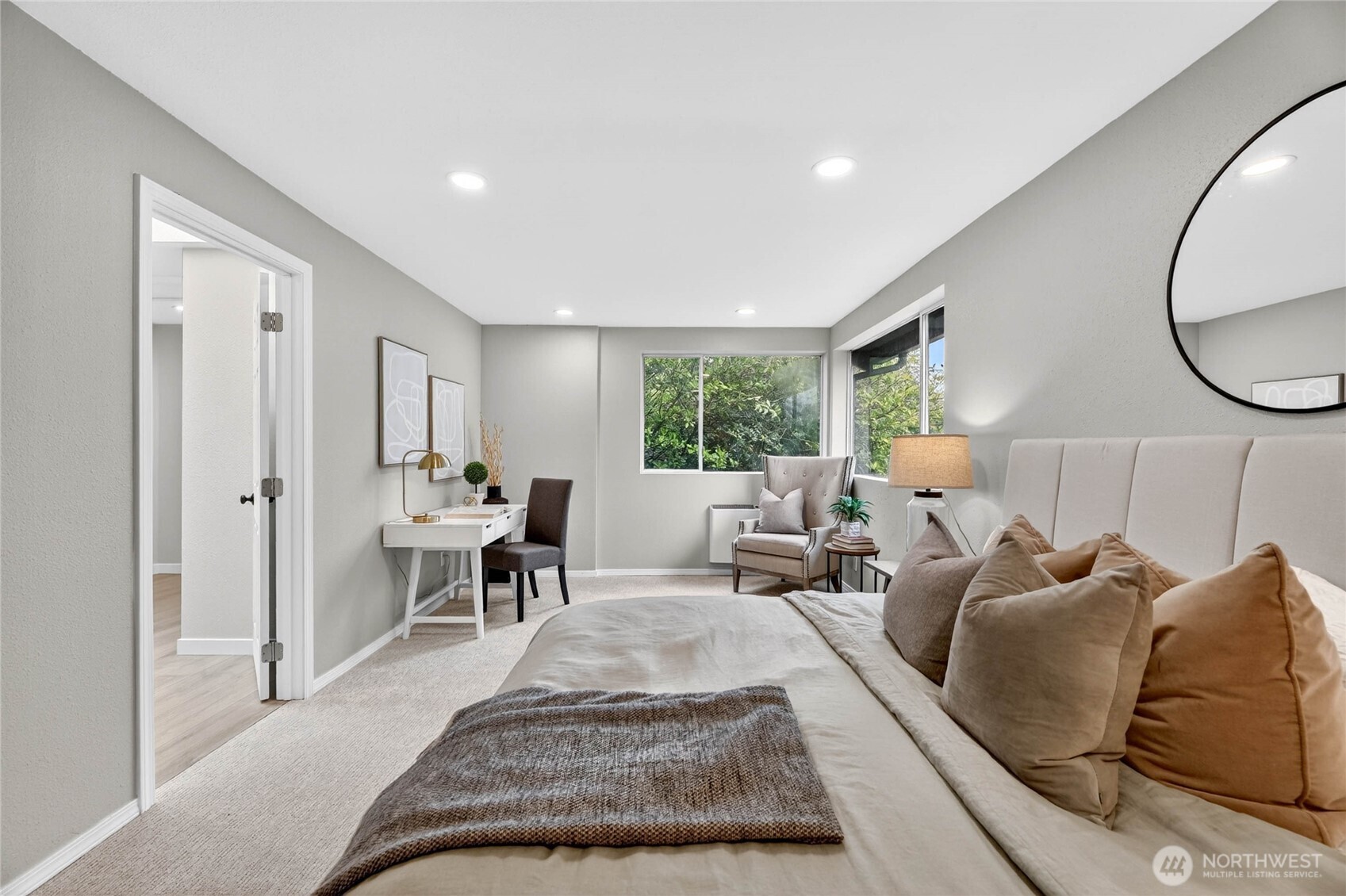 4515 SW Genesee Street , Seattle, WA 98116