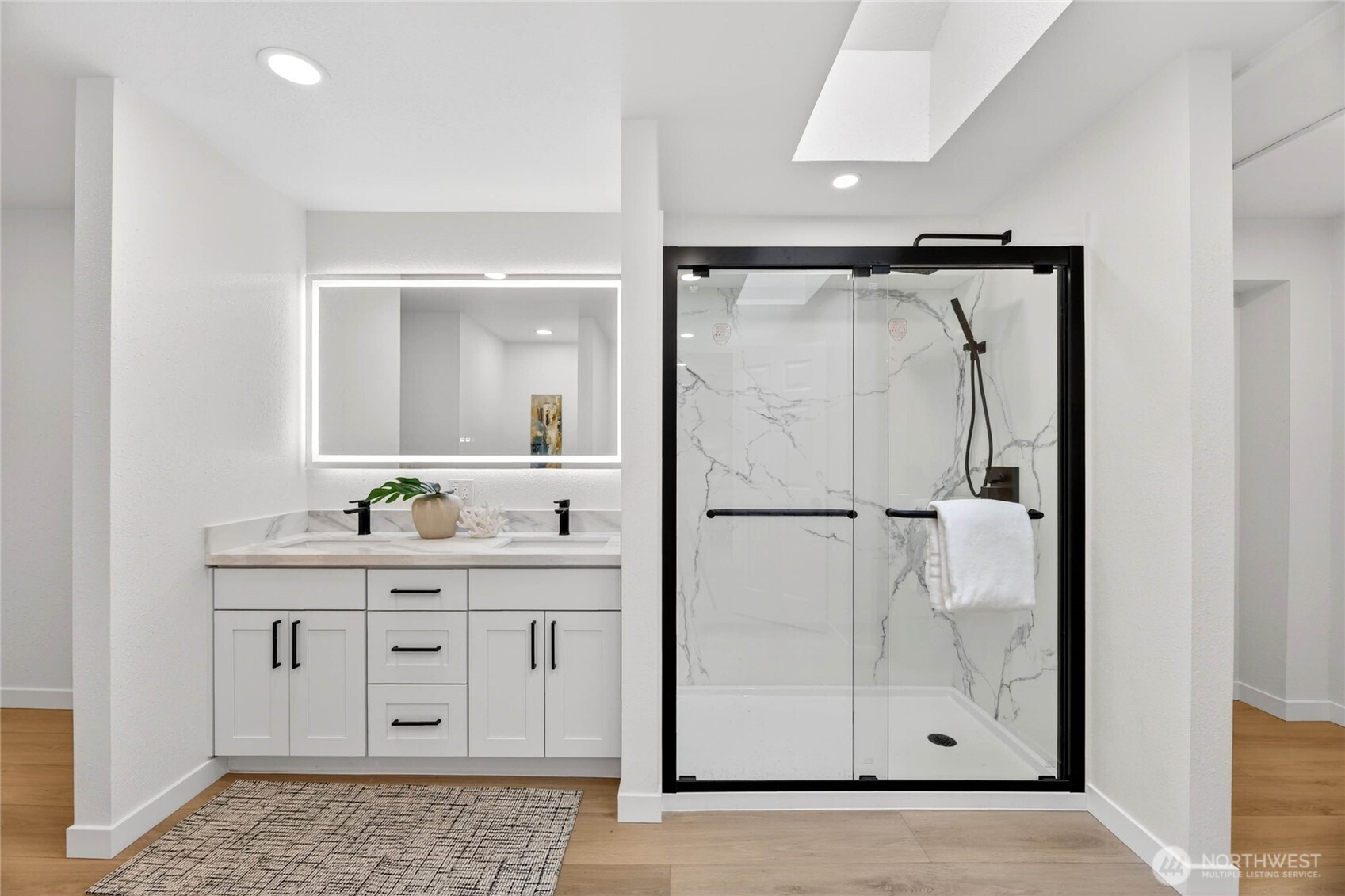 4515 SW Genesee Street , Seattle, WA 98116